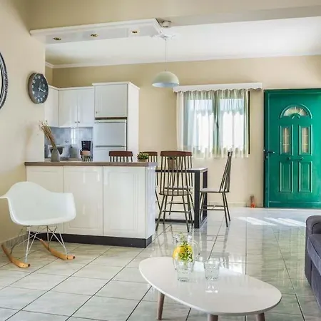 Sleeps 6 Pool Air Con Wifi Villa *